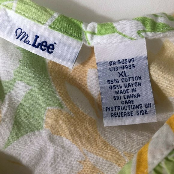 Ms. Lee Women's Smocked Crop Tank Top Size XL Floral Summer Casual Stretch White - Picture 6 of 8